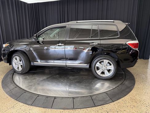 Used 2012 Toyota Highlander Limited w/ Tow Pkg image 4