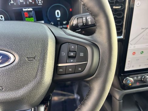 New 2025 Ford Ranger Lariat w/ Black Appearance Package image 17