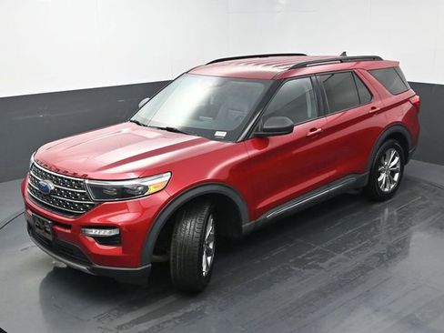 Used 2022 Ford Explorer XLT w/ Equipment Group 202A image 36