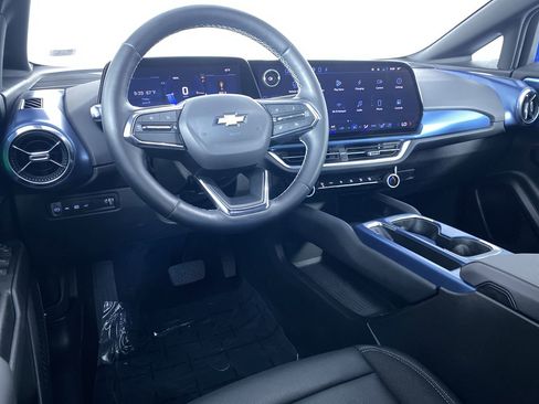 Certified 2024 Chevrolet Equinox EV LT FWD image 2