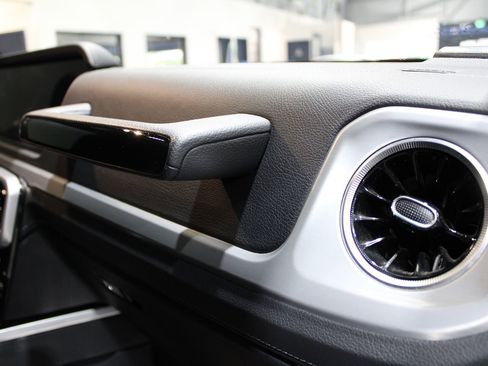 Used 2020 Mercedes-Benz G 550 image 25