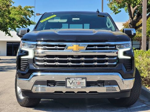 Used 2025 Chevrolet Silverado 1500 LTZ w/ LTZ Premium Package AWD/4WD image 2