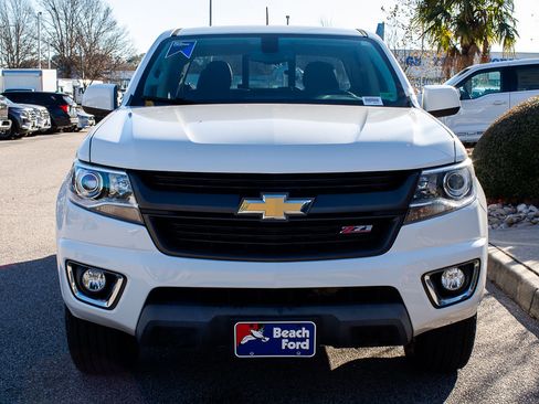 Used 2018 Chevrolet Colorado Z71 image 2