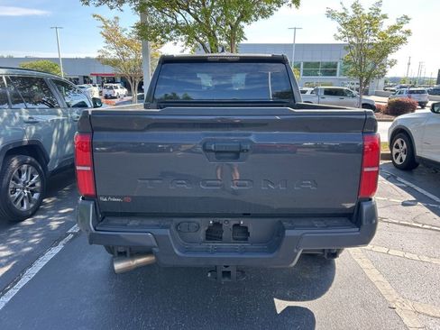 Used 2025 Toyota Tacoma SR5 image 6