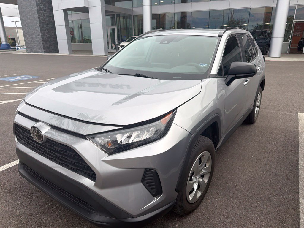 Used 2019 Toyota RAV4 LE w/ Carpet Mat Package FWD image 6