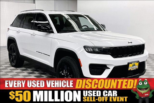 Used 2023 Jeep Grand Cherokee Altitude AWD/4WD image 1