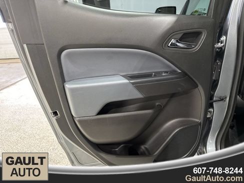Used 2021 Chevrolet Colorado Z71 AWD/4WD image 14