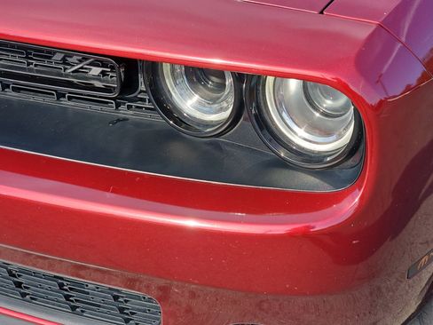 Used 2018 Dodge Challenger R/T w/ Blacktop Package RWD image 29