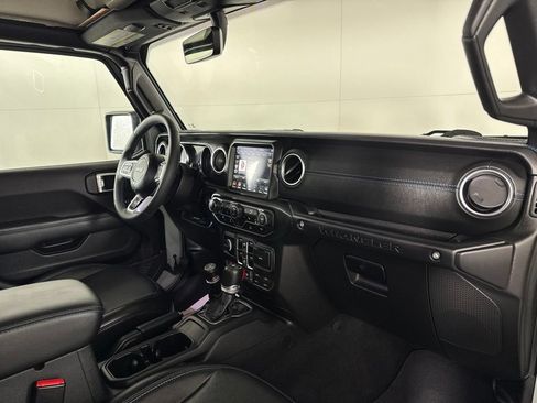 Certified 2023 Jeep Wrangler Unlimited Rubicon 4xe w/ Cold Weather Group AWD/4WD image 39