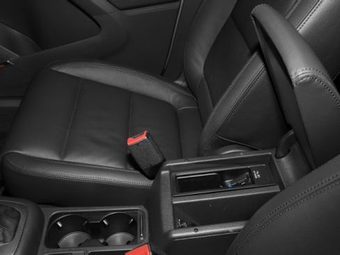 Used 2017 Volkswagen Tiguan Wolfsburg Edition image 18