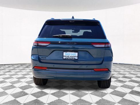 New 2026 Jeep Grand Cherokee Limited AWD/4WD image 12
