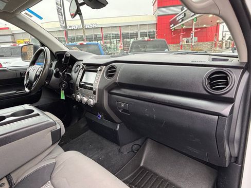 Used 2018 Toyota Tundra SR AWD/4WD image 19