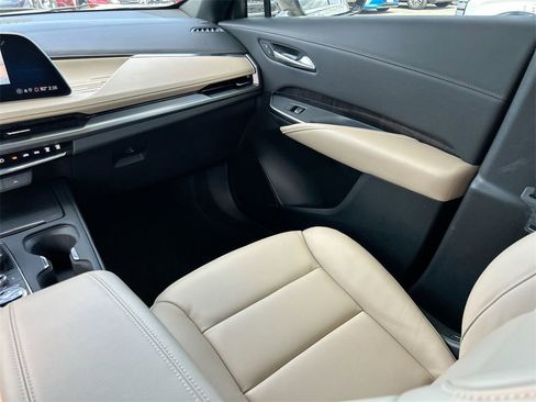 Used 2024 Cadillac XT4 Premium Luxury w/ Active Safety Package image 15