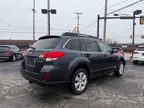 Used 2011 Subaru Outback 2.5i Premium w/ All-Weather Pkg image 3
