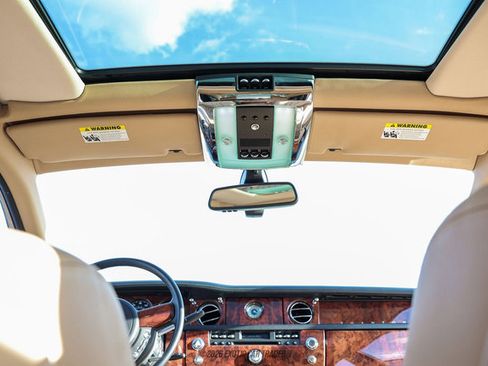 Used 2012 Rolls-Royce Phantom Sedan image 42