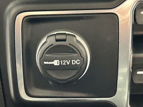 Certified 2021 Jeep Gladiator Mojave AWD/4WD image 32