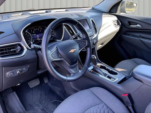 Used 2021 Chevrolet Equinox LT FWD image 4