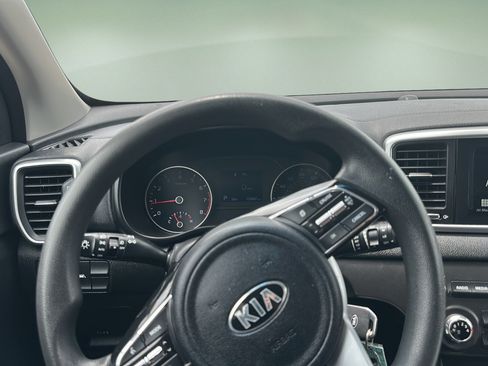 Used 2021 Kia Sportage LX AWD/4WD image 14