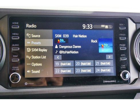 Used 2020 Toyota Tacoma TRD Sport w/ Technology Package image 24