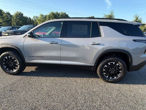 New 2026 Chevrolet Traverse Z71 w/ Driver Confidence Package AWD/4WD image 12