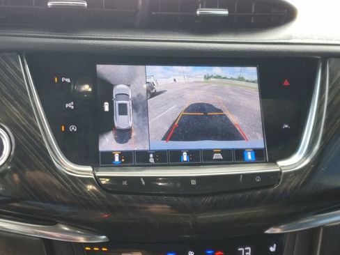 Used 2021 Cadillac XT6 Premium Luxury FWD image 28