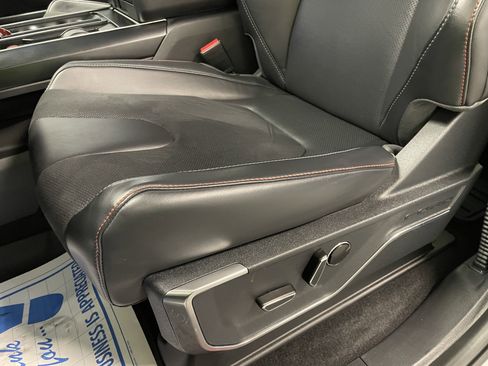 Used 2025 Ford F150 Raptor image 26