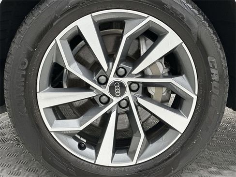 Certified 2023 Audi Q5 2.0T Premium w/ Convenience Package image 10