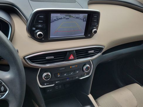 Used 2020 Hyundai Santa Fe SE FWD image 26