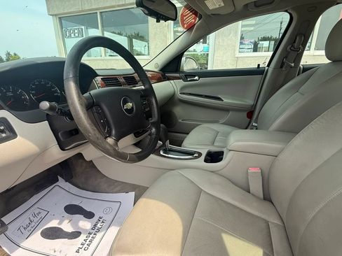Used 2010 Chevrolet Impala LT w/ Luxury Edition Package FWD image 10