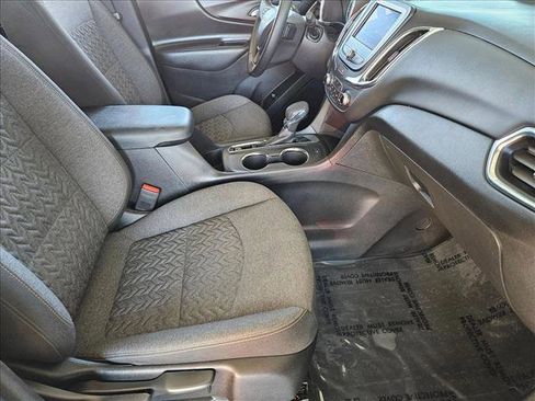 Used 2024 Chevrolet Equinox LT image 19