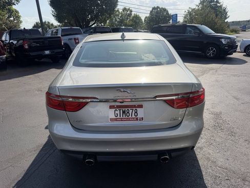 Used 2016 Jaguar XF Premium AWD/4WD image 5
