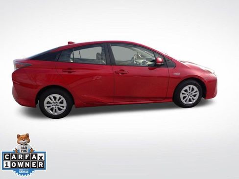 Used 2016 Toyota Prius Two image 14