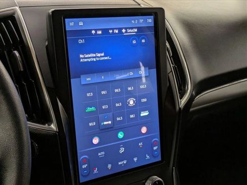 Used 2024 Ford Edge Titanium image 14