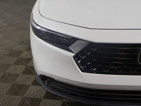 Certified 2025 Honda Accord SE image 13