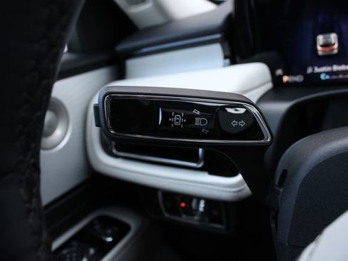 New 2026 Lincoln Aviator Reserve AWD/4WD image 39