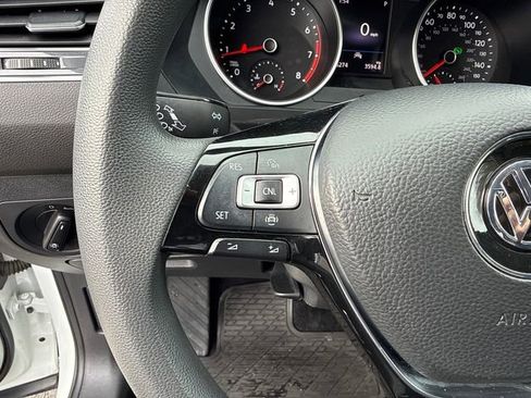 Used 2021 Volkswagen Tiguan S image 14