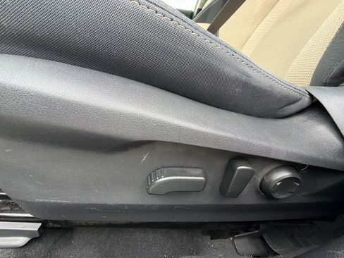 Used 2024 Subaru Outback Premium image 19