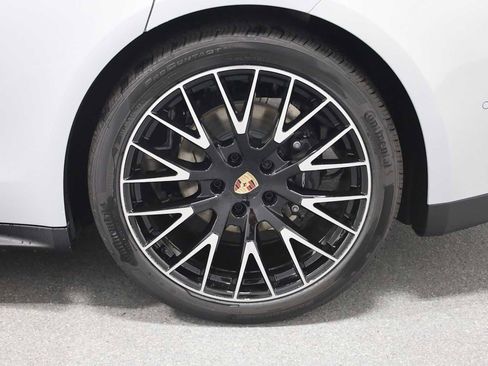 New 2025 Porsche Panamera 4 image 37
