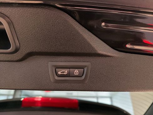 Used 2016 BMW X5 xDrive50i image 14