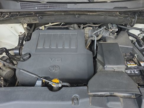 Used 2015 Toyota Highlander XLE FWD image 30