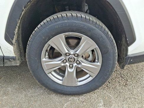 Certified 2024 Toyota RAV4 XLE image 28