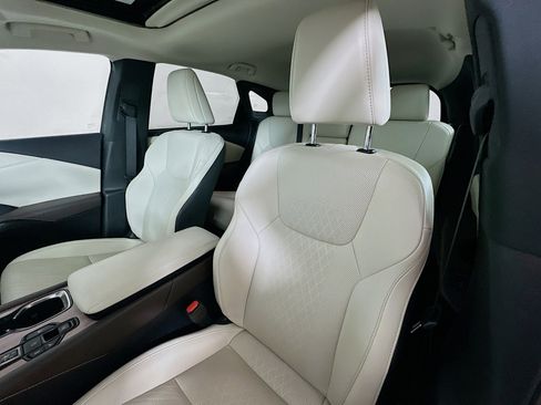 Certified 2024 Lexus RX 350 image 19