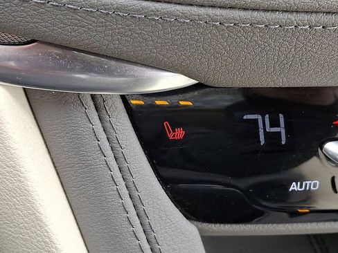 Certified 2023 Cadillac XT5 Premium Luxury image 29