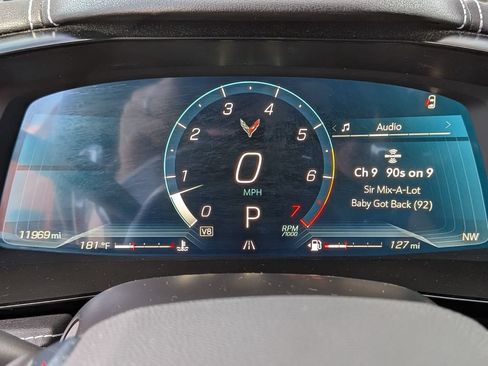 Used 2023 Chevrolet Corvette Stingray Coupe w/ 1LT RWD image 32