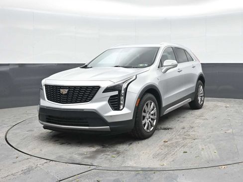 Used 2019 Cadillac XT4 Premium Luxury w/ Enhanced Visibility Package AWD/4WD image 4