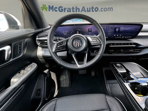 Used 2026 Buick Enclave Preferred AWD/4WD image 10