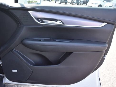 Used 2017 Cadillac XT5 Luxury w/ Driver Awareness Package FWD image 45