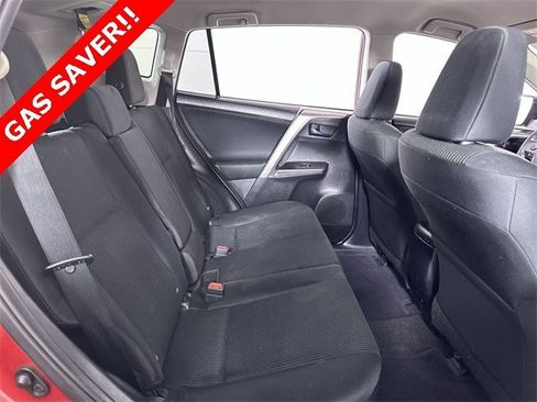 Used 2016 Toyota RAV4 LE image 28
