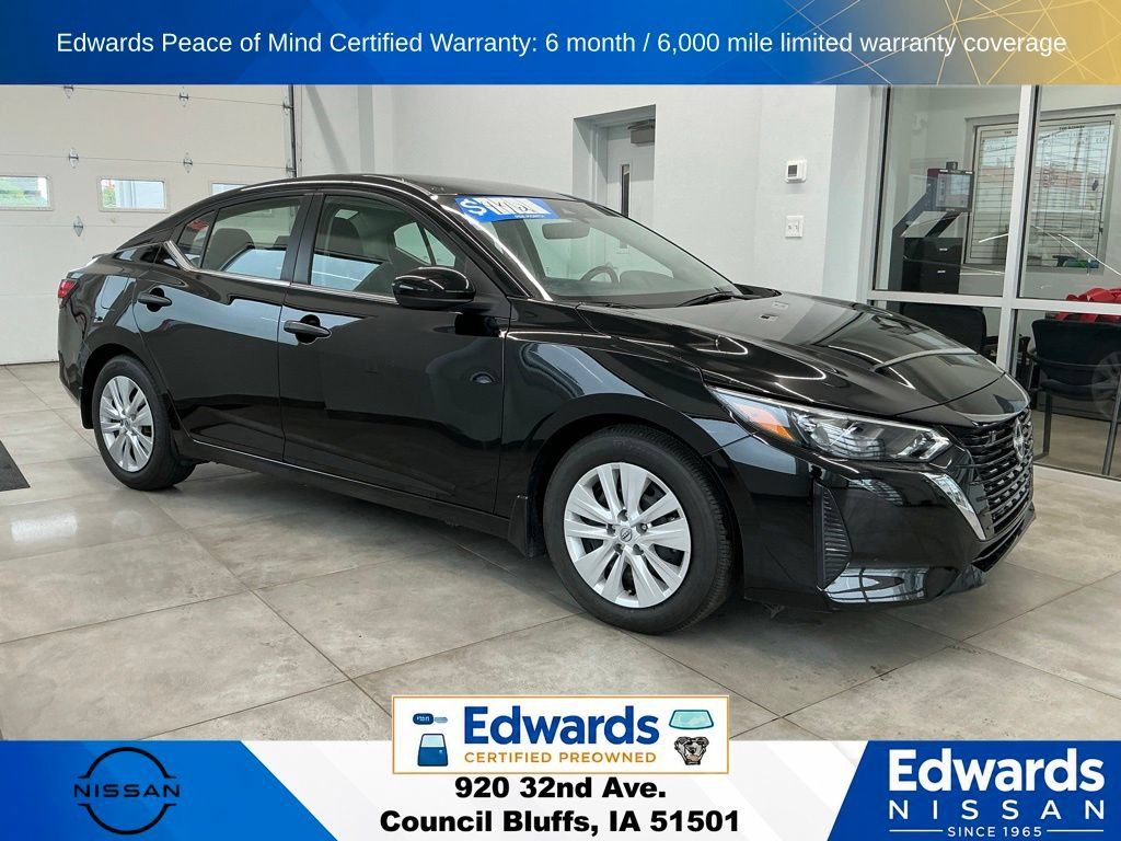 Used 2025 Nissan Sentra S w/ Lighting Package FWD image 2