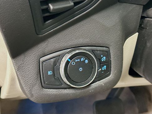 Used 2014 Ford C-MAX SEL w/ Equipment Group 302A image 17